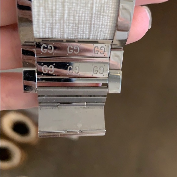 Gucci Watch - Picture 2 of 4